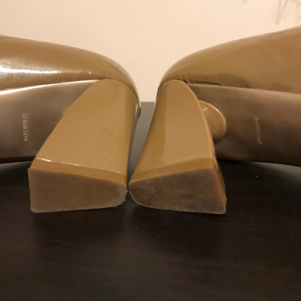 ‼️SOLD!!!‼️Authentic olive PRADA heel shoe. - Picture 7 of 8